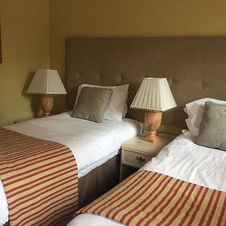 The Bedingfeld Arms Hotel Oxborough Eksteriør billede