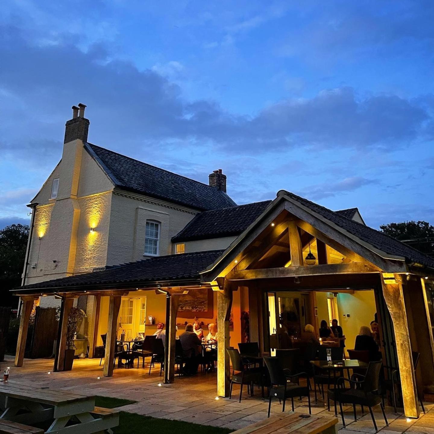 The Bedingfeld Arms Hotel Oxborough Eksteriør billede