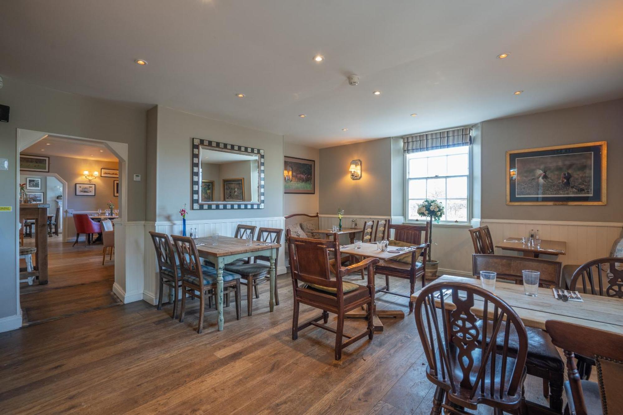 The Bedingfeld Arms Hotel Oxborough Eksteriør billede